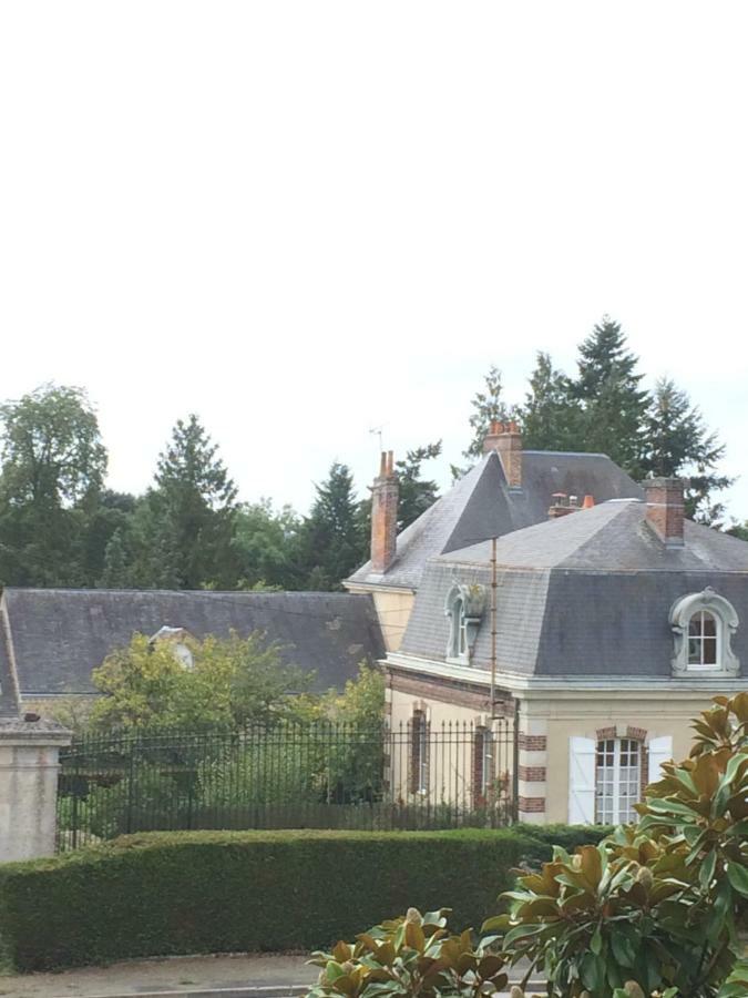 Les Couleurs Du Verger Beaumont-les-Autels Exterior foto