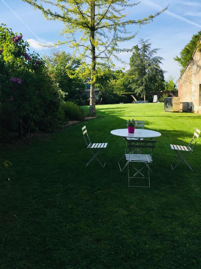 Les Couleurs Du Verger Beaumont-les-Autels Exterior foto